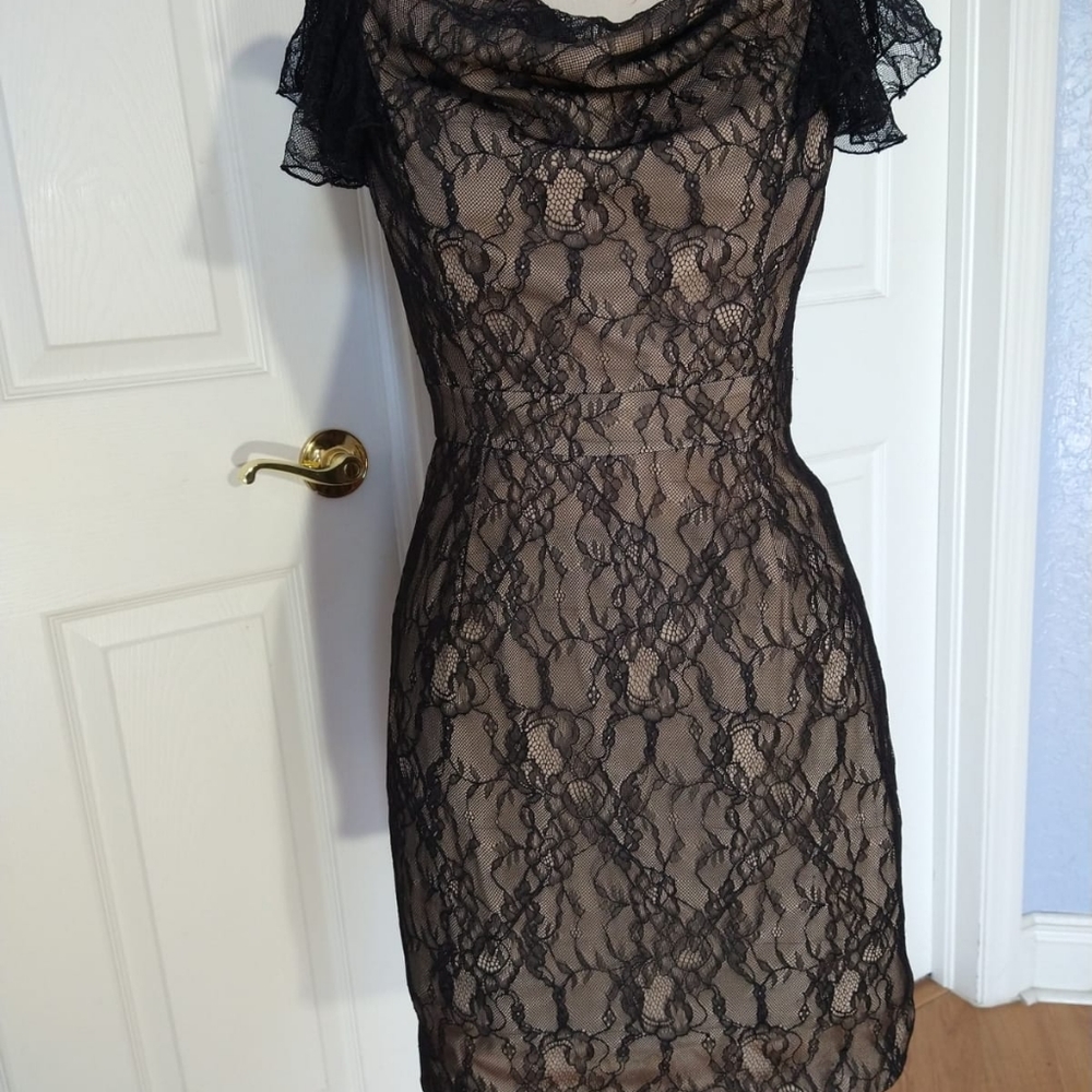 Chequer Dress - Picture 9 of 11